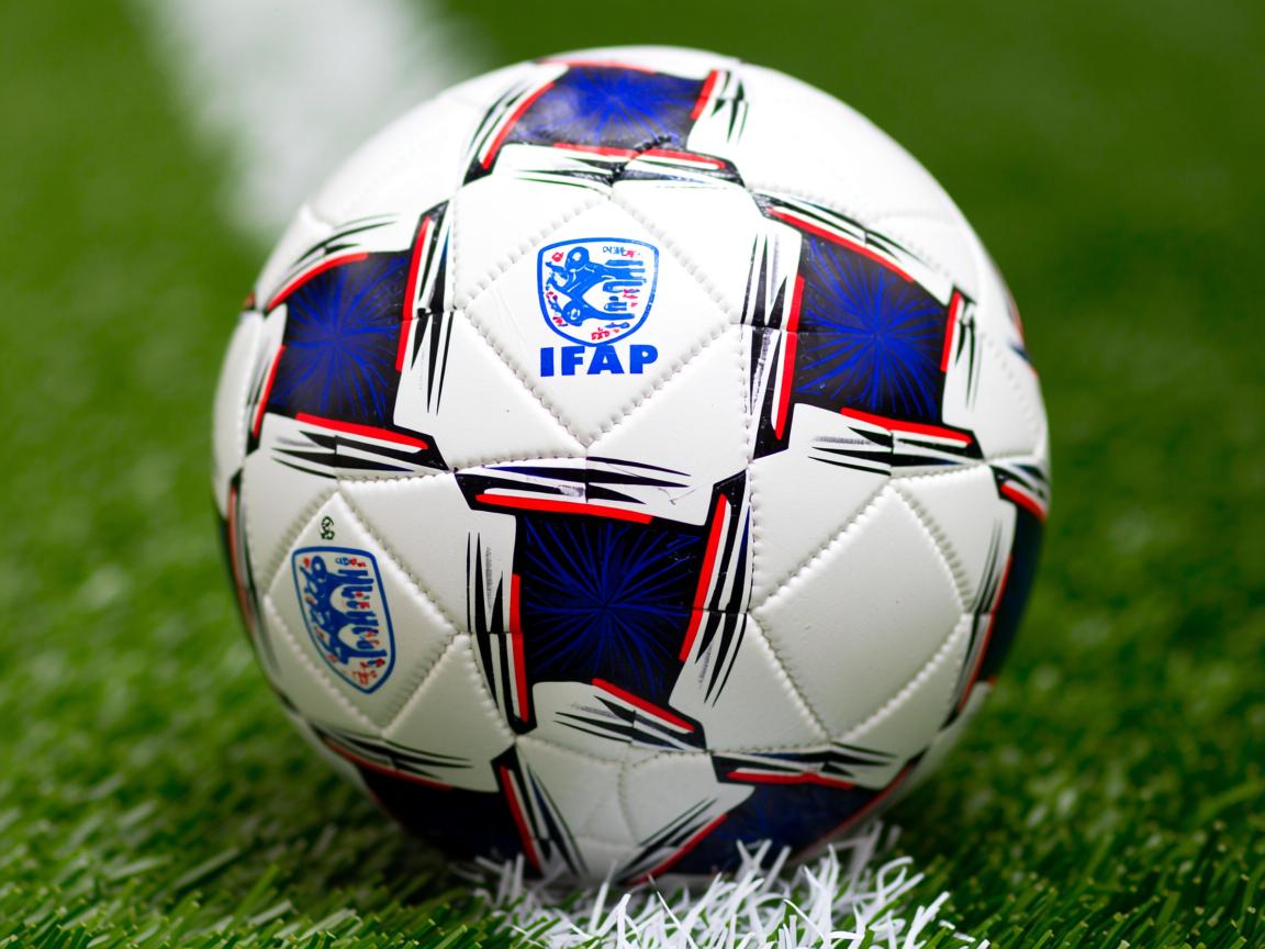 平博体育app-波兰队赛制解析:赛制中的战术细节与大局观的结合,波兰队的比赛 第3张